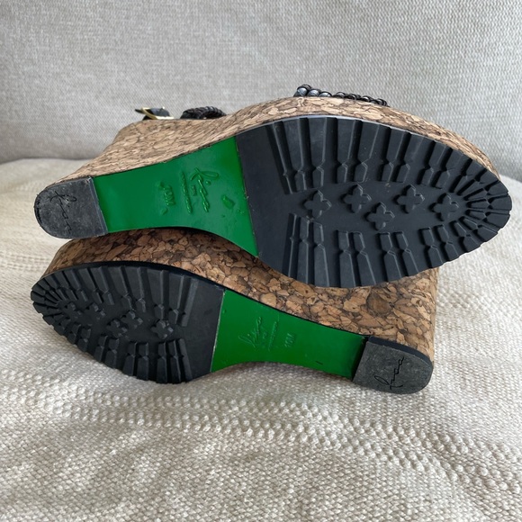 Donald J Pliner.  Like new.  Excellent condition.  Only worn once. - Picture 4 of 5